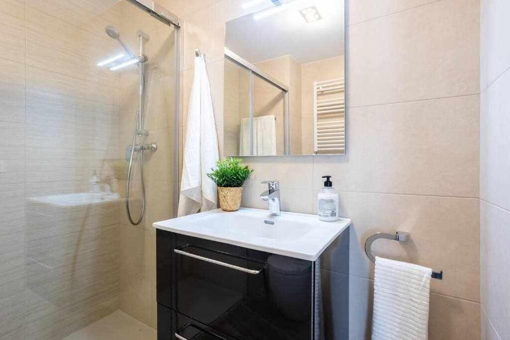 Coimbra Etxea Precioso Piso Recien Estrenado Apartment Bermeo Exterior photo